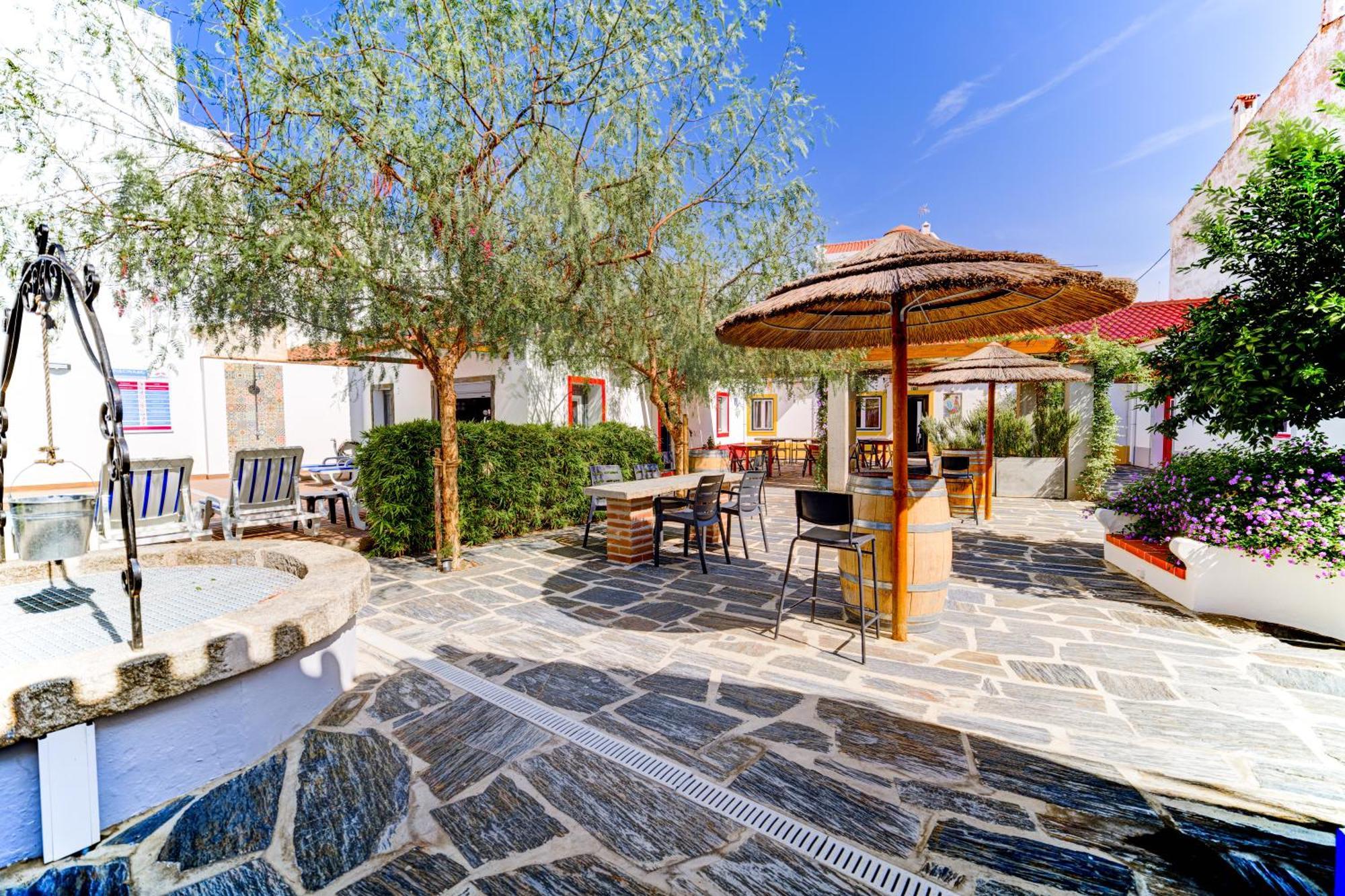 Luxury Palm Suites Reguengos de Monsaraz Exterior photo